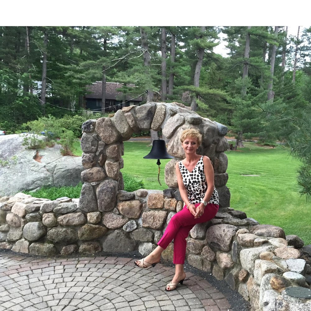 Meet your Posher, Ella